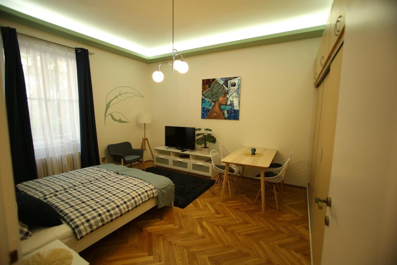 Apartamento Castle Courtyard Hideaway Budapest Exterior foto