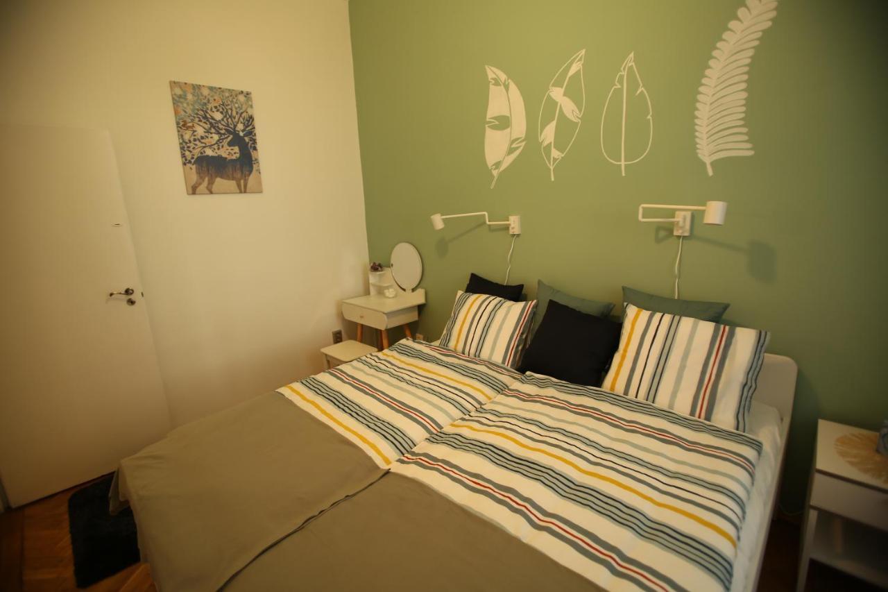 Apartamento Castle Courtyard Hideaway Budapest Exterior foto