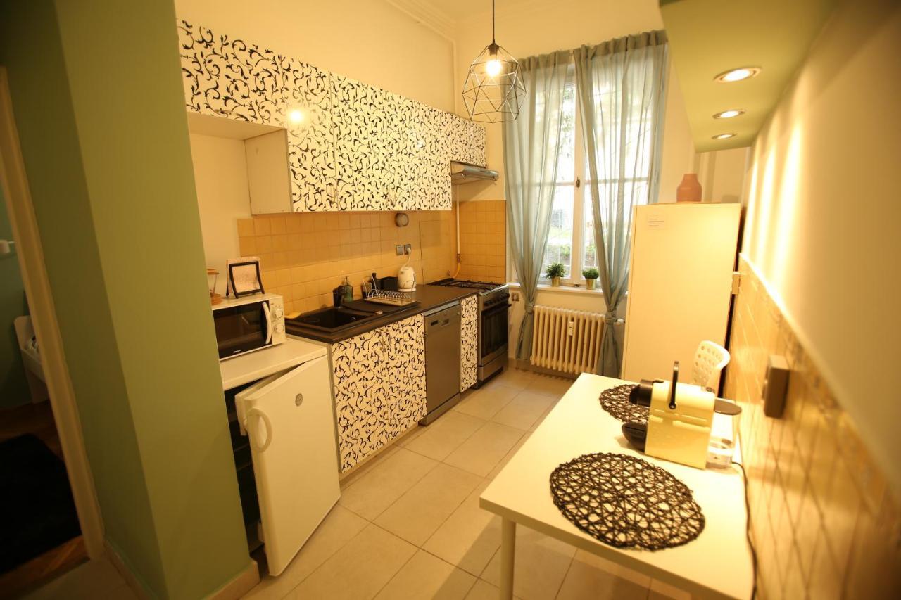 Apartamento Castle Courtyard Hideaway Budapest Exterior foto
