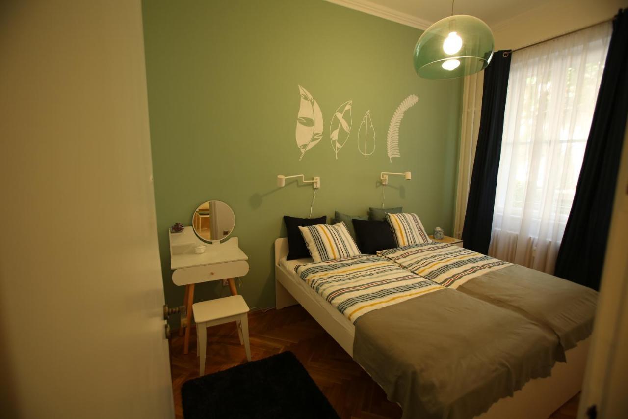 Apartamento Castle Courtyard Hideaway Budapest Exterior foto