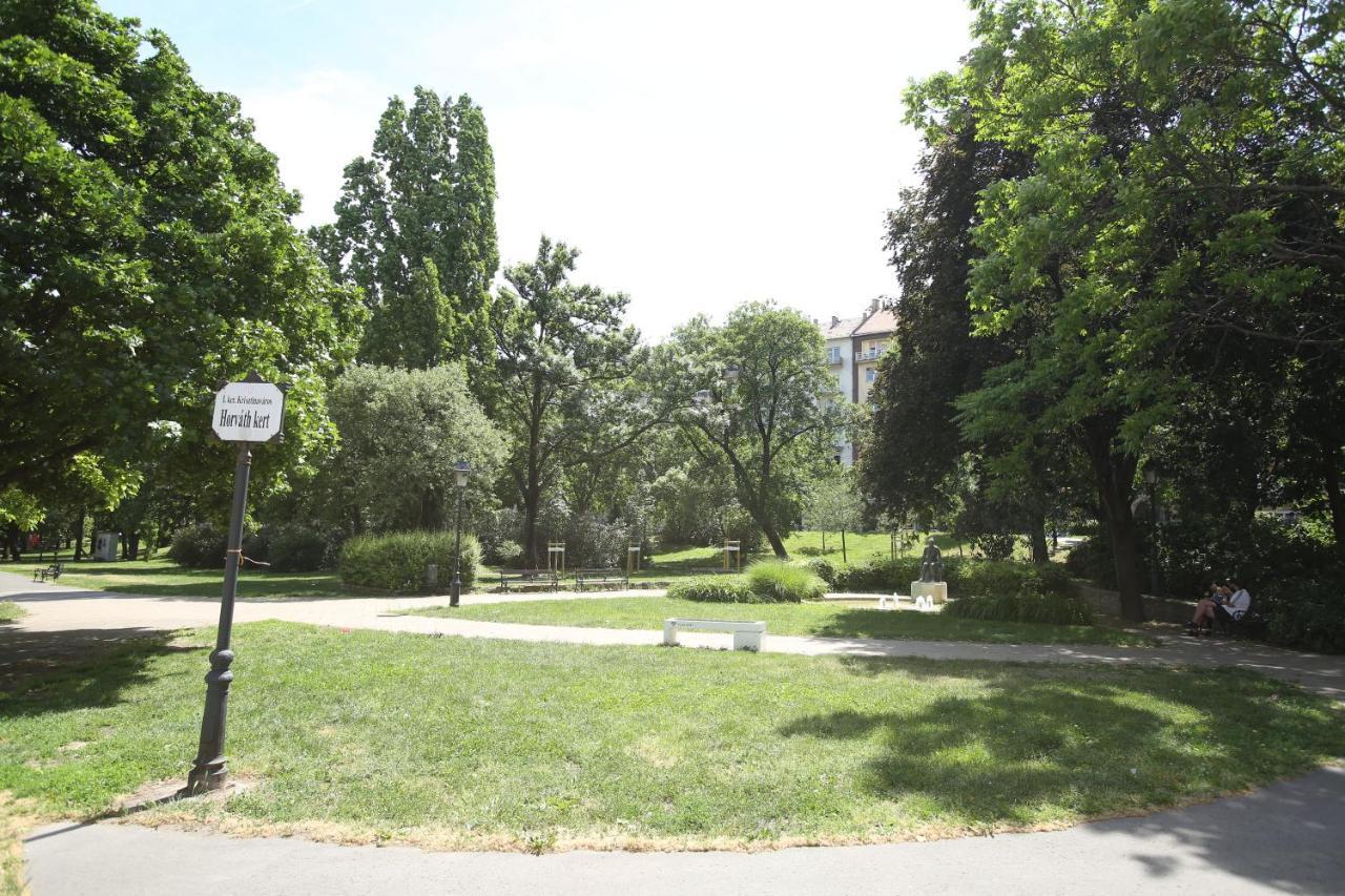 Apartamento Castle Courtyard Hideaway Budapest Exterior foto